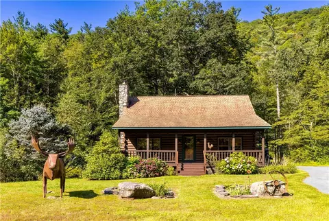187 State Route 214, Phoenicia, NY 12464