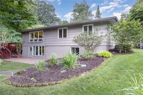 133 Imperial Cir, Irondequoit, NY 14617 photo 38