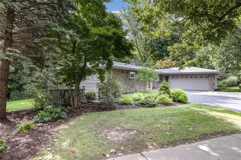 133 Imperial Cir, Irondequoit, NY 14617 photo 5