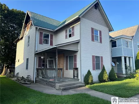 1 Dyke St, Andover, NY 14806