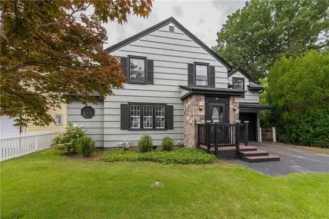 75 Wyndale Rd, Irondequoit, NY 14617 photo 3