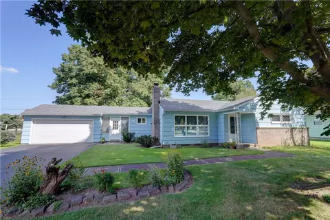 66 Glenview Ln, Irondequoit, NY 14609