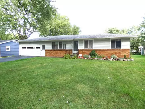 20 Raven Way, Gates, NY 14606