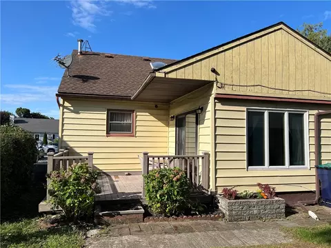 43 Rudman Rd, Irondequoit, NY 14622 photo 5
