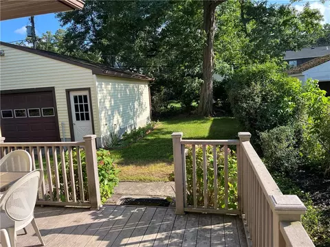 43 Rudman Rd, Irondequoit, NY 14622 photo 6
