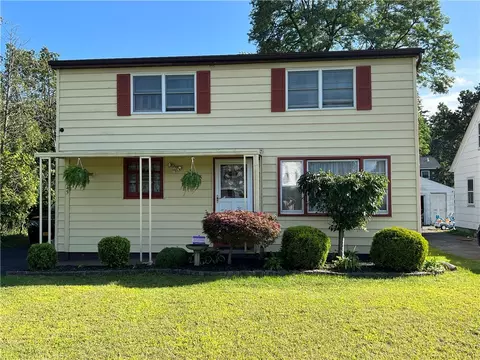 43 Rudman Rd, Irondequoit, NY 14622 photo 2