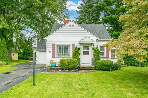 455 Windsor Rd, Greece, NY 14612