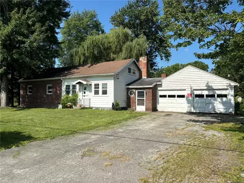 9054 Alexander Rd, Batavia, NY 14020