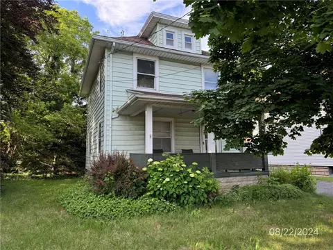 636 Ridge Rd, Webster, NY 14580