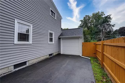 119 Thomas Ave, Irondequoit, NY 14617 photo 41