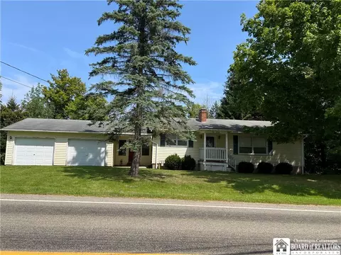 630 Kiantone Rd, Kiantone, NY 14701