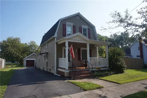 130 Pollard Ave, Rochester, NY 14612