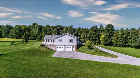 2311 Gray Rd, Barrington, NY 14527