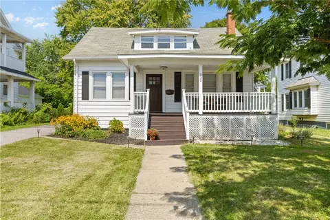 232 Hamilton St, Geneva, NY 14456