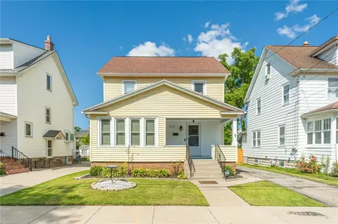 131 W Spruce St, East Rochester, NY 14445