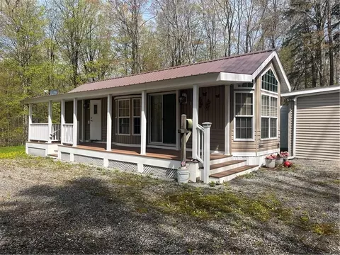 7396 Wetmore Rd, Springwater, NY 14572