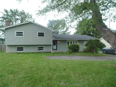 1543 Lehigh Station Rd, Henrietta, NY 14467