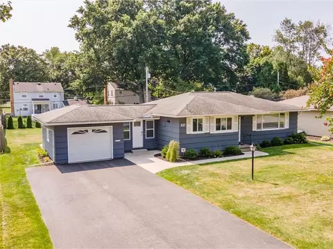 137 Willowen Dr, Irondequoit, NY 14609 photo 20
