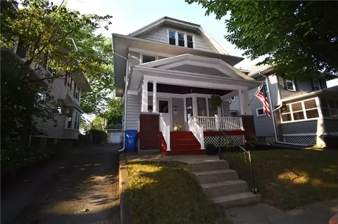 560 Hazelwood Ter, Rochester, NY 14609