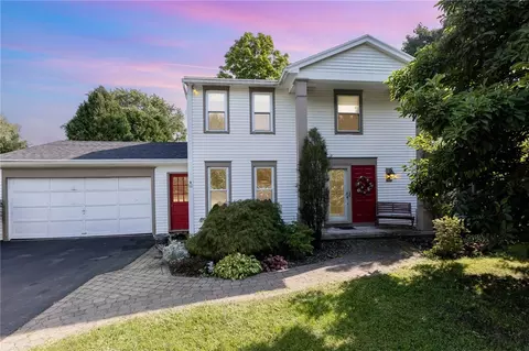 11 Timway Ct, Perinton, NY 14450