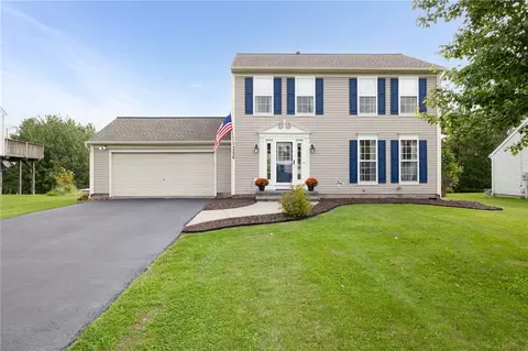 3226 Holly Cres, Macedon, NY 14502