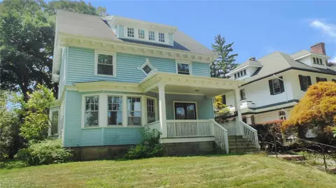 35 Alameda St, Rochester, NY 14613