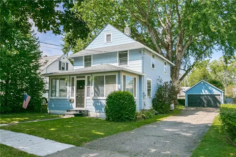 39 Clio St, Rochester, NY 14612