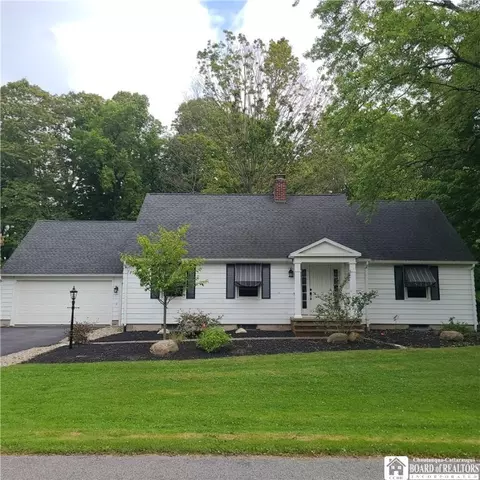 27 Cherry Ln, Busti, NY 14750