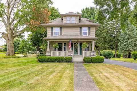 871 Helendale Rd, Irondequoit, NY 14609 photo 4
