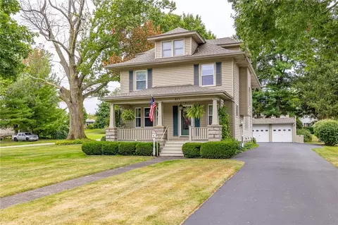 871 Helendale Rd, Irondequoit, NY 14609 photo 2