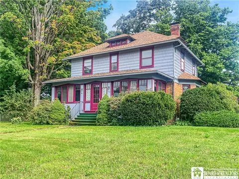 160 E Main St, Westfield, NY 14787