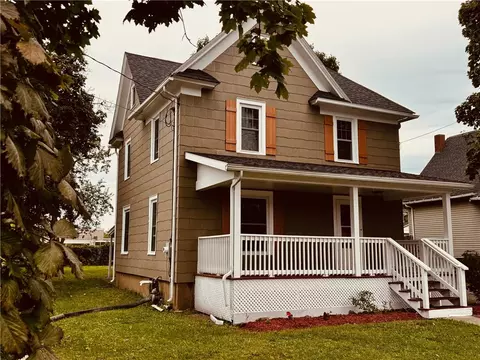 120 S Main St, Manchester, NY 14504
