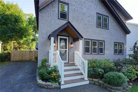 55 Brett Rd, Irondequoit, NY 14609 photo 9