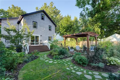 55 Brett Rd, Irondequoit, NY 14609 photo 3