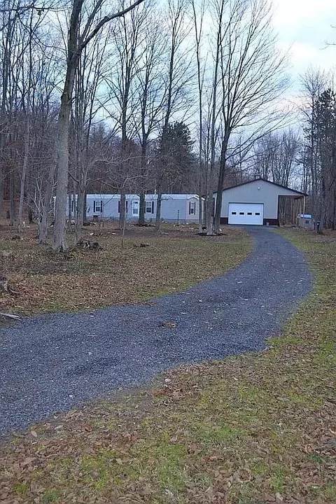 13004 Ridge Rd E, Wolcott, NY 14590