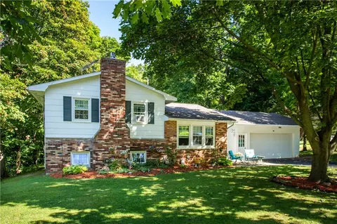 131 Main St, Bloomfield, NY 14469