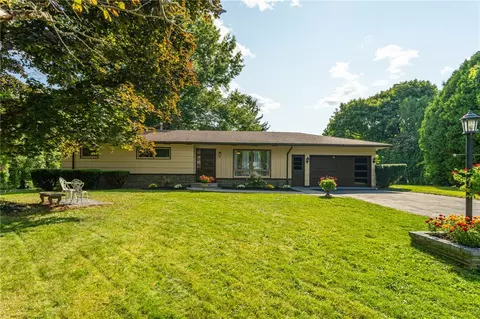 15 Gene Dr, Chili, NY 14624