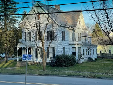 62 N Main St, New Berlin, NY 13411