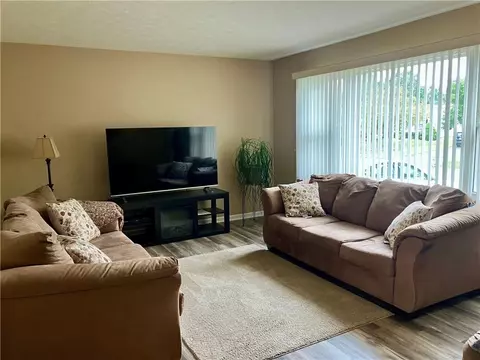 23 Markie Dr E, Gates, NY 14606 photo 3