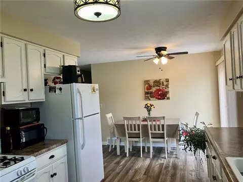 23 Markie Dr E, Gates, NY 14606 photo 7