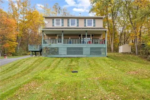 2757 E Valley Rd, Jerusalem, NY 14527