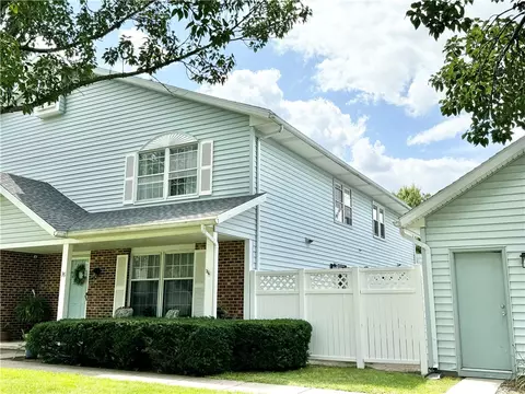 39 Dessie Hts, West Henrietta, NY 14586