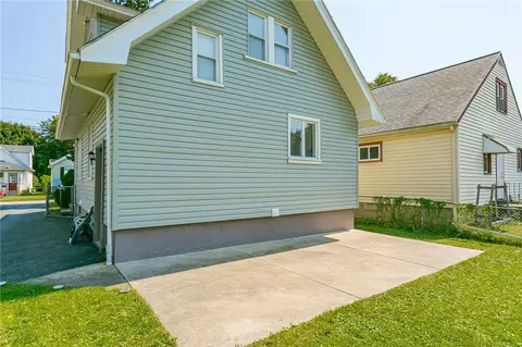 93 Knapp Ave, Irondequoit, NY 14609 photo 31
