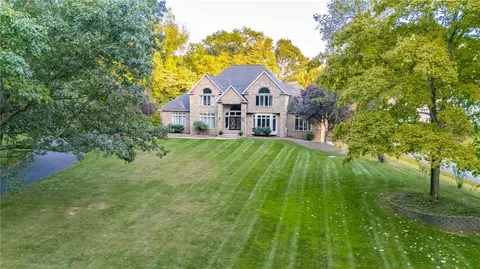 608 Wild Mallard Trl, Webster, NY 14580
