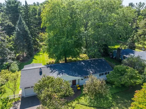 7 Margo Dr, Perinton, NY 14450