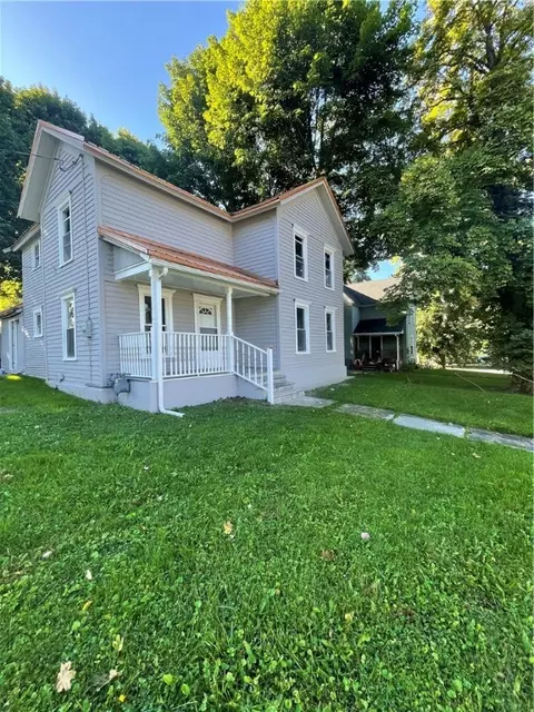 118 S Main St, Perry, NY 14530