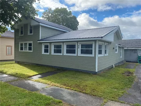 12 Buffalo St, Nunda, NY 14517