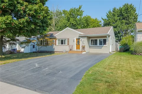 184 Bennett Ave, Irondequoit, NY 14609