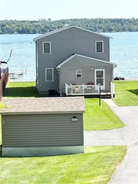 6038 W Lake Rd, Fleming, NY 13021