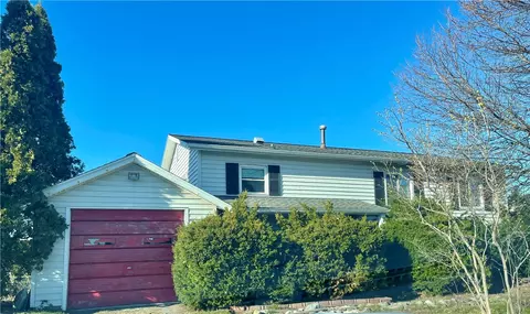 780 Lehigh Station Rd, Rochester, NY 14623